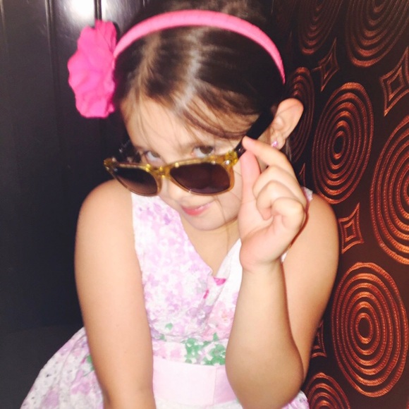 Meet your Posher, Konstantina - Picture 1 of 1